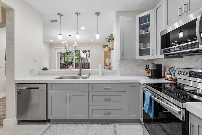 Building Photo - 3876 SW 169th Terrace