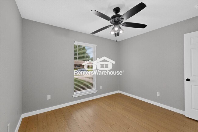 Building Photo - 3945 Spoonwood Ln