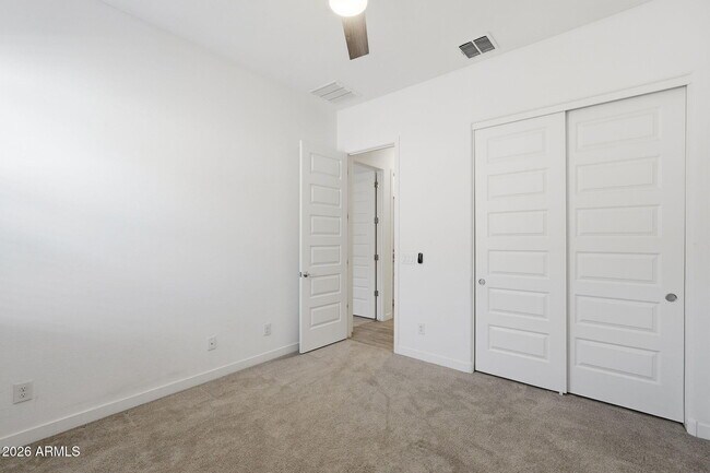 Building Photo - 204 E Taurus Pl