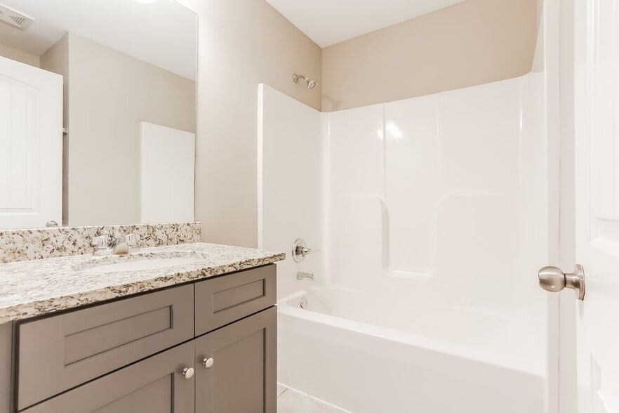 Building Photo - 95 Moss Way