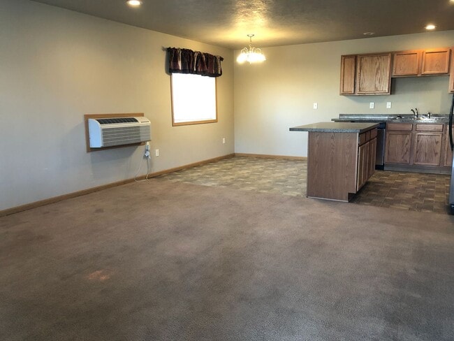 Building Photo - 415 3rd Ave NW