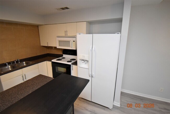 Building Photo - 111 Dunbar Estates Dr