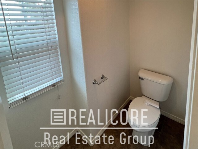 Building Photo - 15806 Rock Point Ln