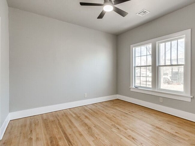 Building Photo - Renovated 3-bedroom, 2-bath home located in the heart of Edmond!