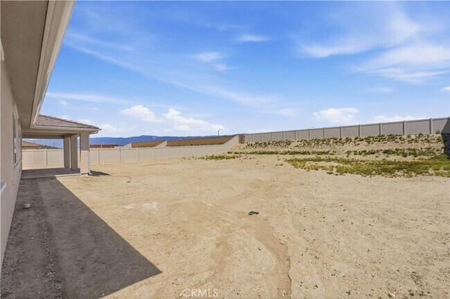 Building Photo - 11647 Saddleback Dr