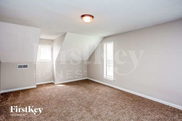 Building Photo - 6080 Selkirk Dr