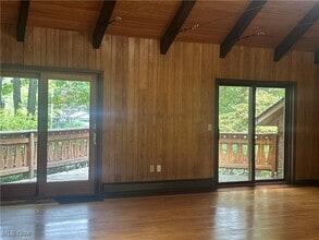 Building Photo - 10613 Sherman Rd