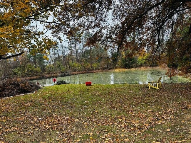 Building Photo - 159 S Parkway Dr