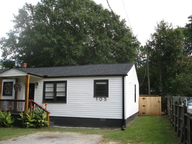 Building Photo - Downtown Greenville Market- Fully Renovate...