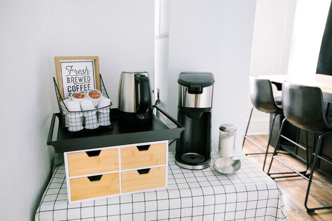 Building Photo - 1011 Forest Park Blvd NW