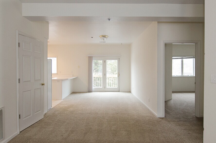 Building Photo - 2901 Clover Way