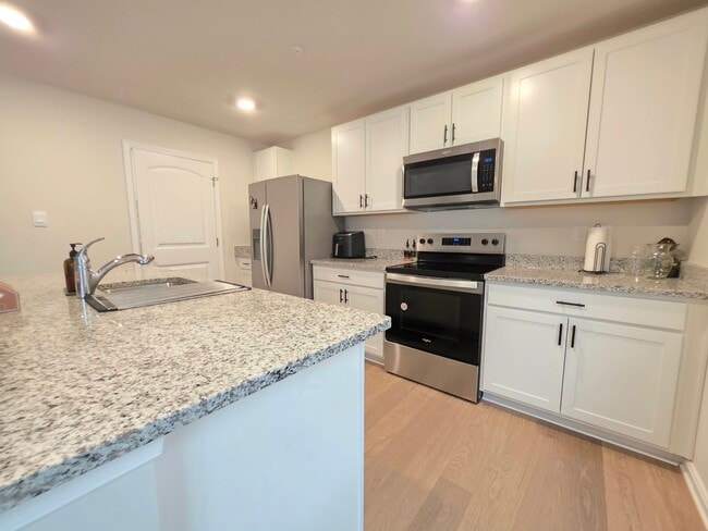 Building Photo - 1120 Wintermead Lp