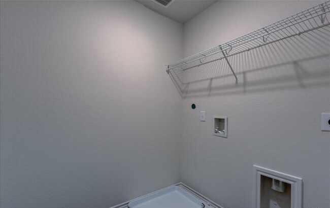 Building Photo - BEAUTIFUL NEW CONSTRUCTION IN HIDDENBROOKE