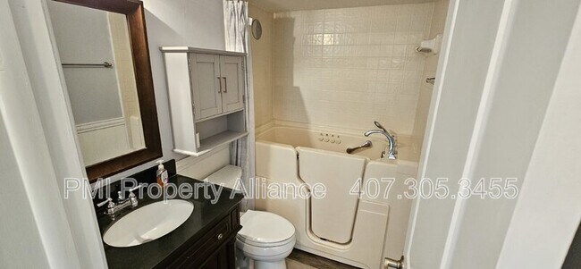 Building Photo - 541 Moccasin Ct