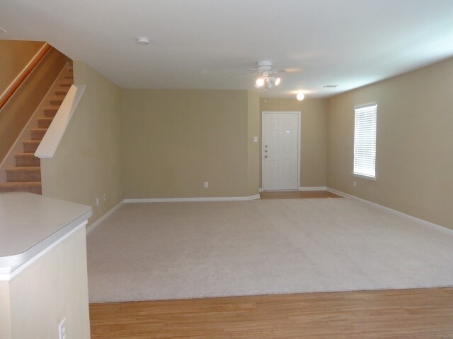 Building Photo - 6703 Providence View Ln