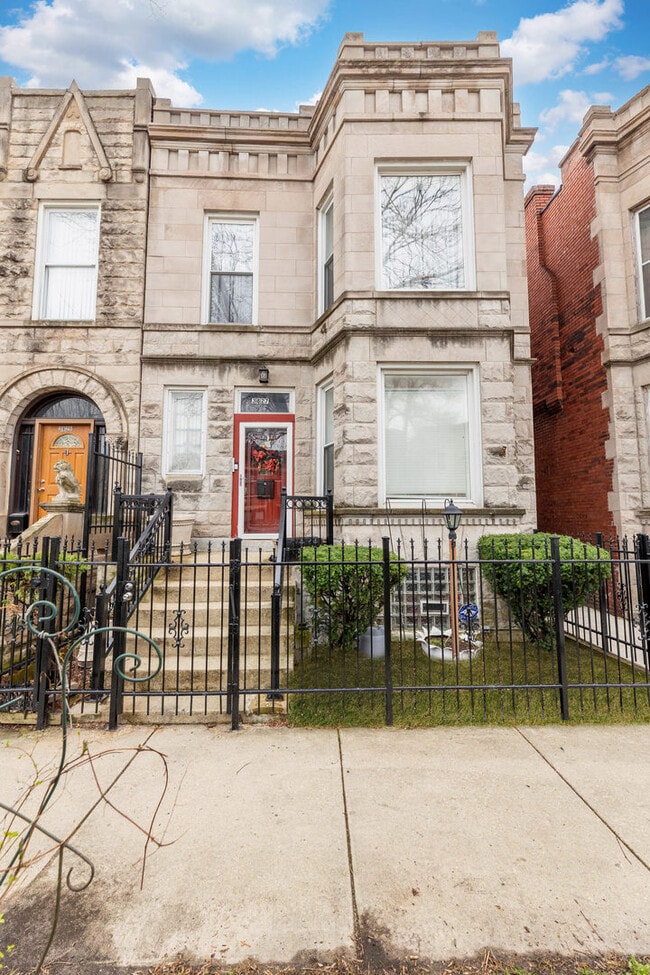 Building Photo - 3827 W Flournoy St