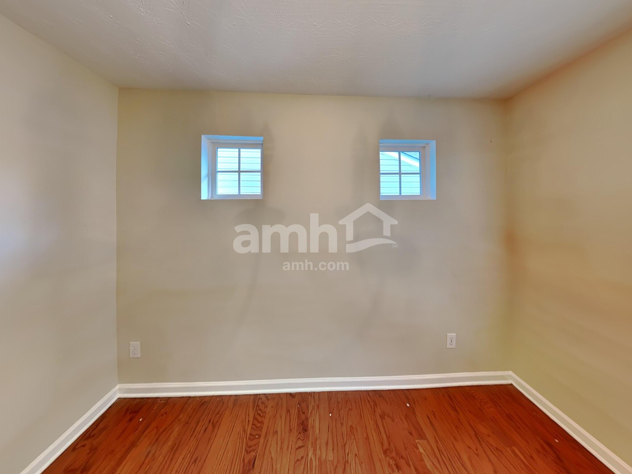Building Photo - 204 Arrowhead Dr