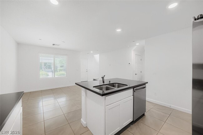 Building Photo - 3509 Golden Chariot Ave