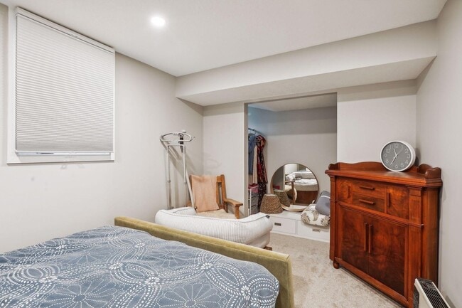 Building Photo - 4237 Ottawa Ave S