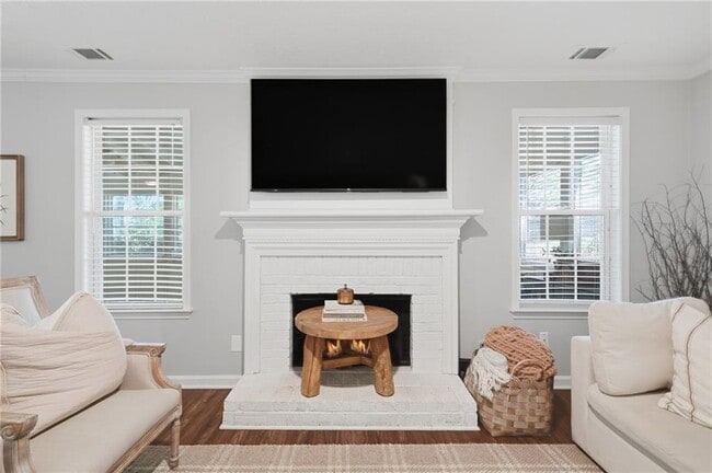 Building Photo - 1810 Westwind Dr