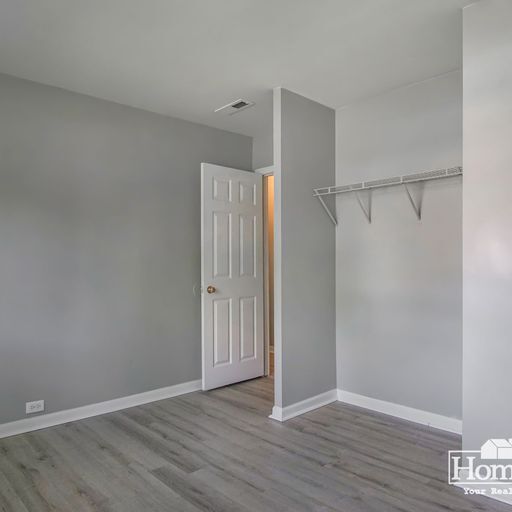 Building Photo - Comfort. Convenience. A place to call home.