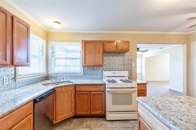 Building Photo - 3249 S 13th St