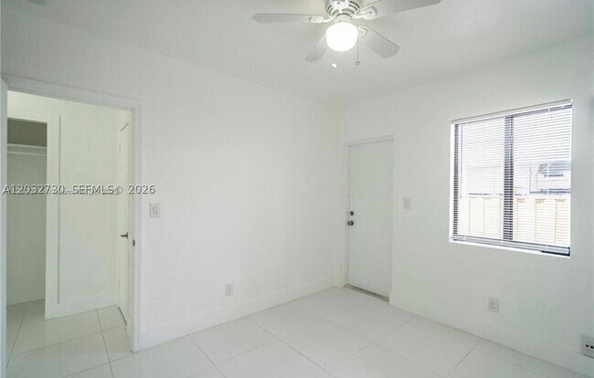 Building Photo - 7935 Crespi Blvd