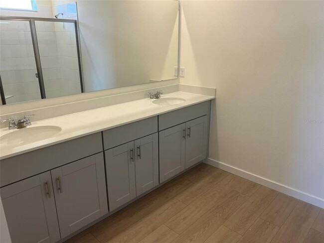 Building Photo - 318 Bracer Wy