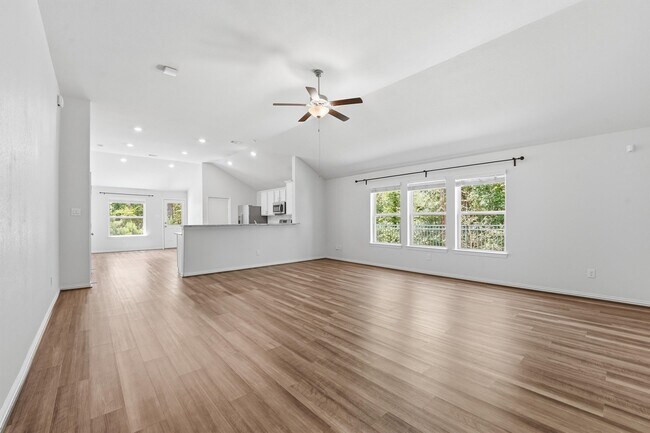 Building Photo - 28106 Aspen Horizon Dr