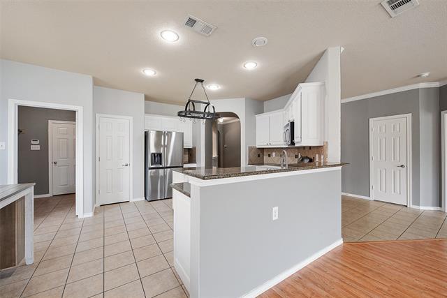 Building Photo - 10005 Butte Meadows Dr