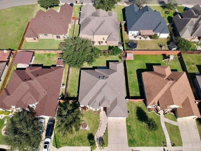 Building Photo - 2409 Norma Dr