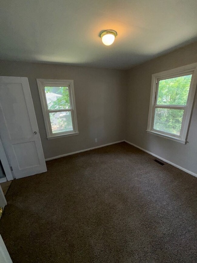 Building Photo - 1417 Taylor Ave