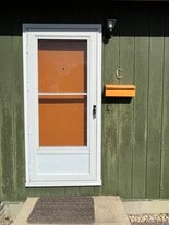 Building Photo - 2838 Dahle St