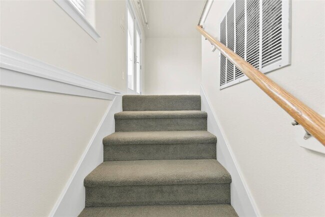 Building Photo - 1638 Cohn St