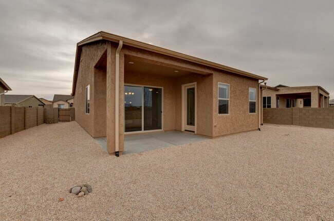 Building Photo - Spacious 3 Bedroom, 2 Bathroom Home in Granville