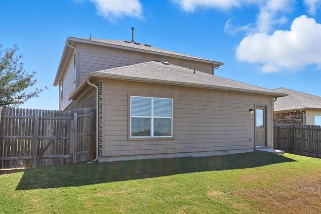 Building Photo - 261 Northern Flicker St