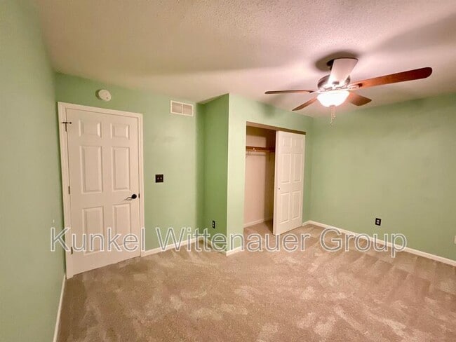 Building Photo - 110 St Sabre Dr