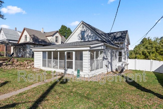 Building Photo - 4535 Marcy St