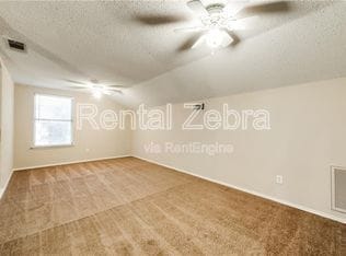 Building Photo - 1820 Whispering Cove Trail