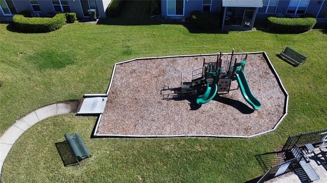 Building Photo - 1941 Brancaster Cir