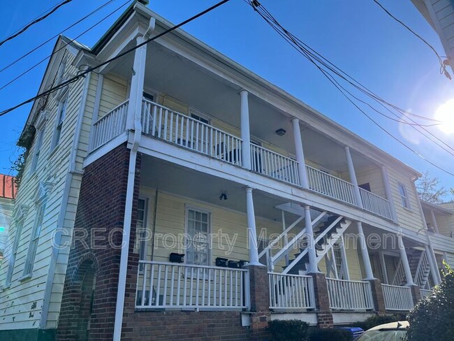 Building Photo - 45 Chapel St