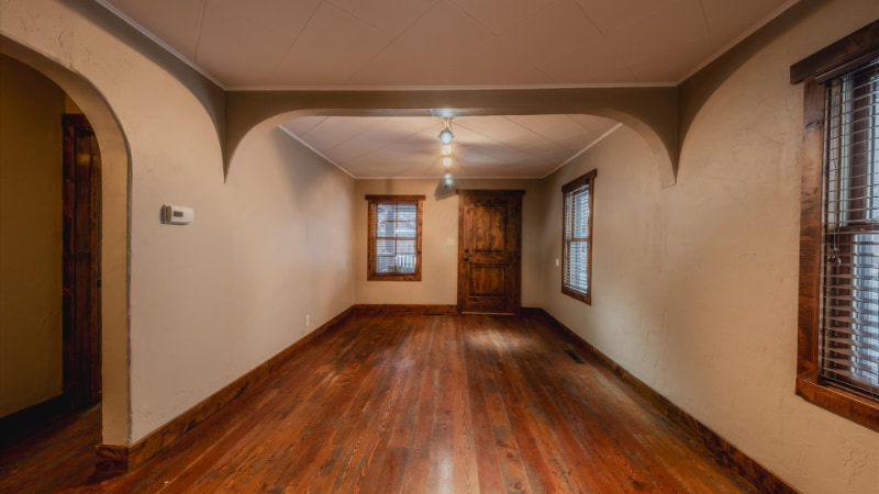 Building Photo - 916 2nd St