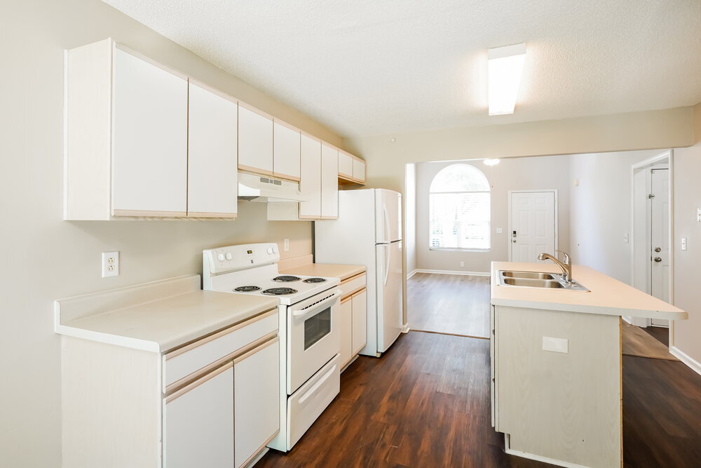 Building Photo - 1464 Rochester Dr