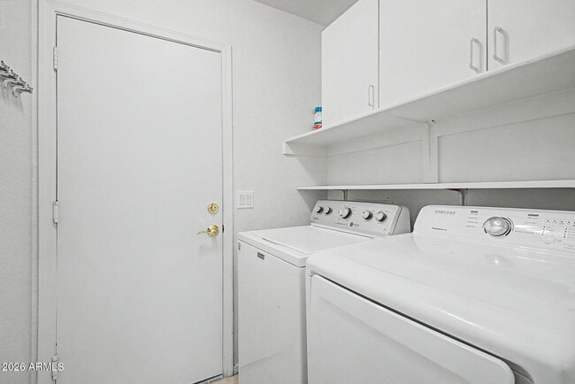 Building Photo - 15665 W Carmen Dr