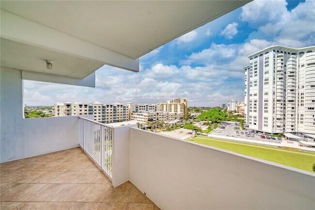 Building Photo - 1360 S Ocean Blvd