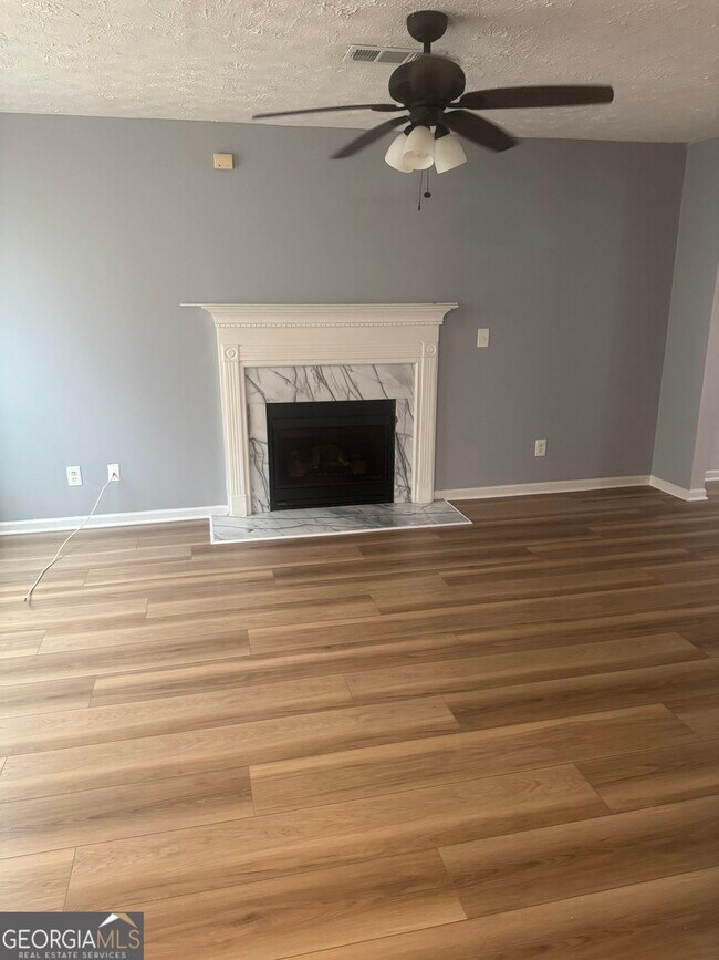 Building Photo - 5842 Wellborn Oaks Ct