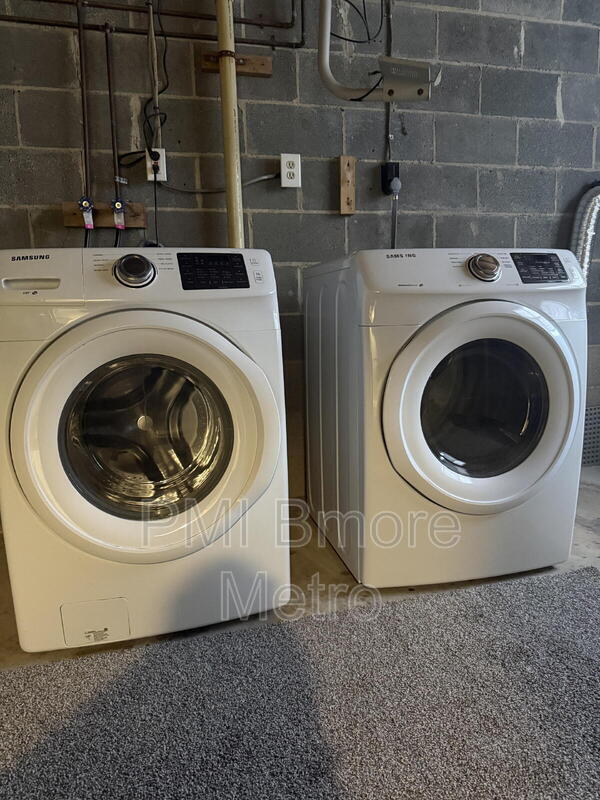 Building Photo - 5 Bohn Ct