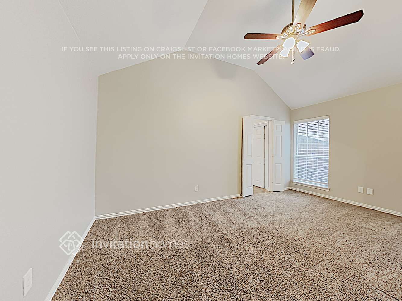 Building Photo - 8490 Hidden Spring Dr