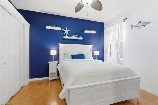 Building Photo - 10040 Valiant Ct