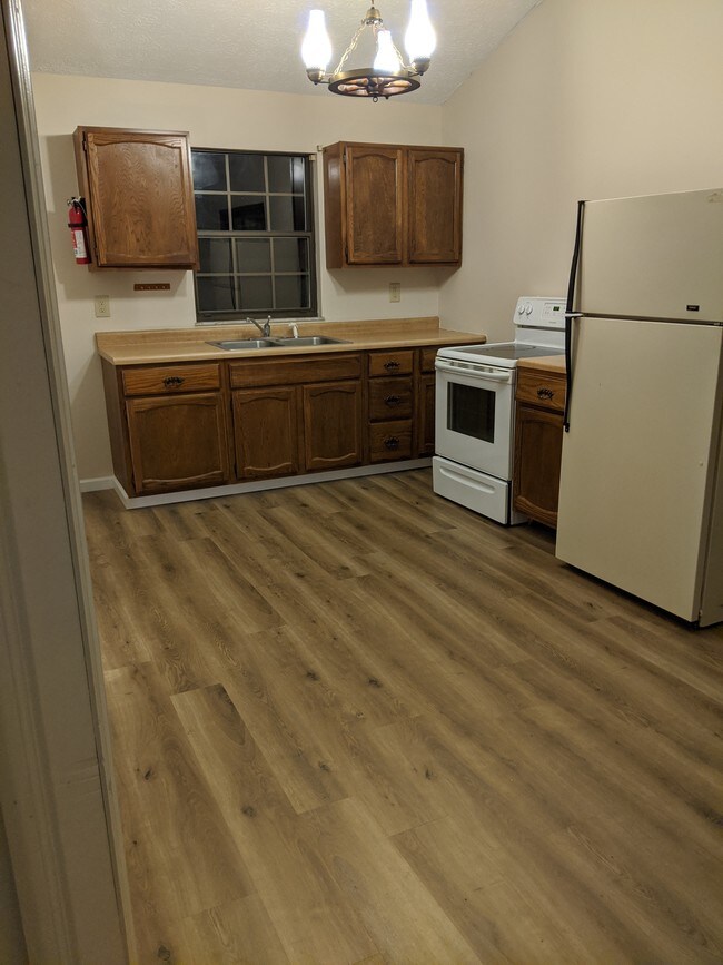 Building Photo - 5965 Camp Rd